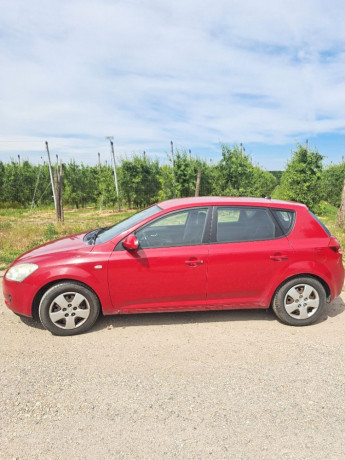kia-ceed-ceed-16-crdi-vgt-ex-66kw90hp-m5-big-0