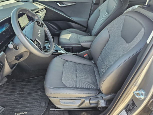 kia-niro-ev-big-3