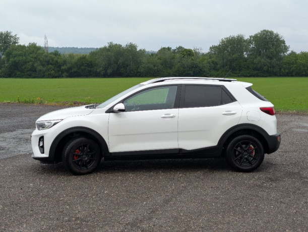 kia-stonic-14-d-cvvt-silver-74kw100hp-m6-big-3