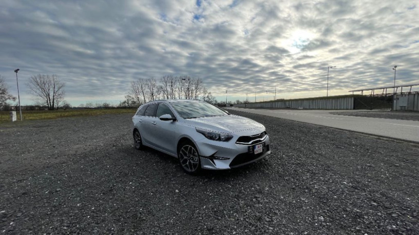 kia-ceed-sw-ceed-sw-15-t-gdi-gold-at-118kw160hp-a7-big-0