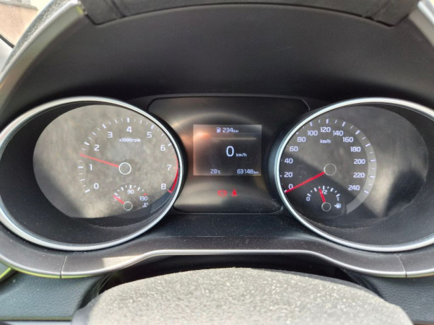 kia-ceed-14-silver-2020-73-kw-63200-km-big-2