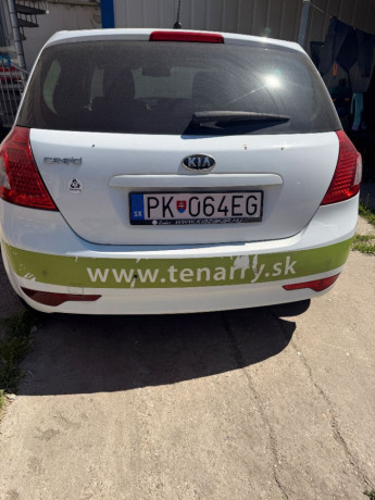 kia-ceed-sw-kia-ceed-big-1