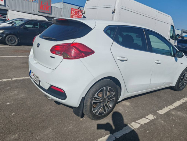 kia-ceed-big-0