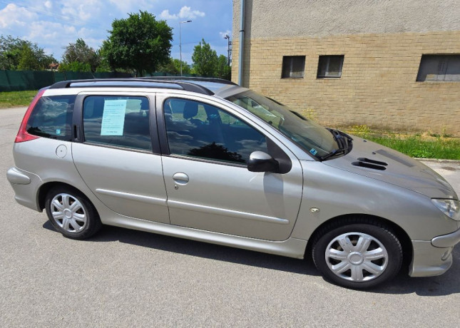 peugeot-206-sw-14-hdi-x-line-50kw68hp-m5-big-0