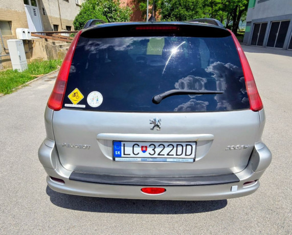 peugeot-206-sw-14-hdi-x-line-50kw68hp-m5-big-1