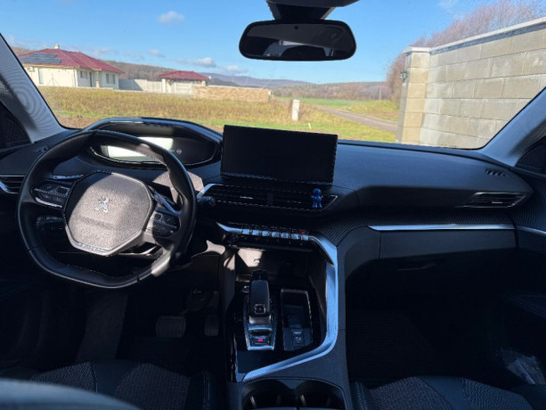 peugeot-5008-12-puretech-130k-allure-at-96kw130hp-a8-big-3
