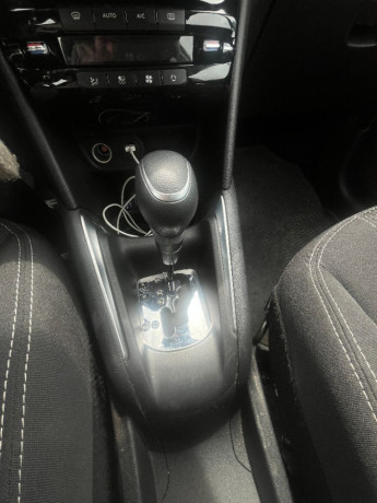 peugeot-208-12-puretech-allure-at-81kw110hp-a6-big-3