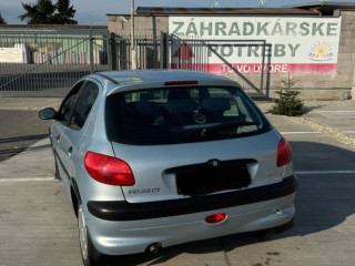 peugeot-206-14-xr-presence-55kw75hp-m5