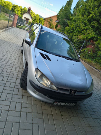 peugeot-206-sw-14-hdi-x-line-50kw68hp-m5-big-0