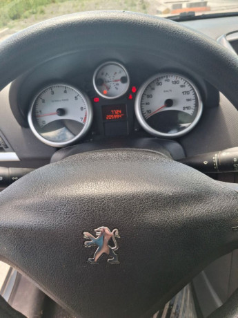 peugeot-207-14e-16v-vti-classic-pack-70kw95hp-m5-big-3