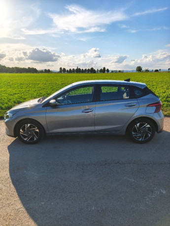 hyundai-i20-family-at-s-drive-mode-winter-pack-big-2