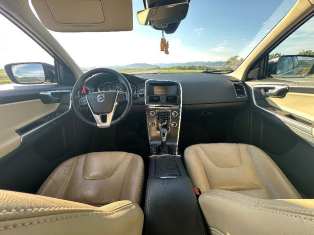 volvo-xc60-d3-20l-drive-e-kinetic-geartronic-110kw150hp-a8-big-1