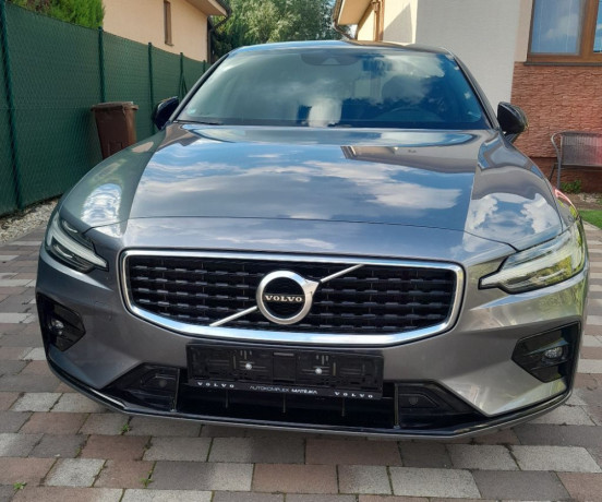 volvo-s60-t4-20-190k-r-design-geartronic-140kw190hp-a8-big-0