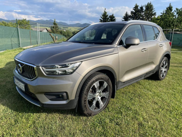 volvo-xc40-d3-inscription-at-110kw-150hp-este-v-zaruke-volvo-big-0