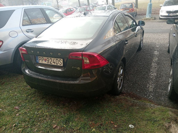 volvo-s60-edrive-big-3