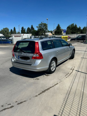 volvo-v70-volvo-v70-20t-149-kw-manual-2011-big-3