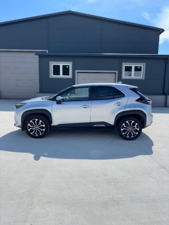 toyota-yaris-cross-big-2