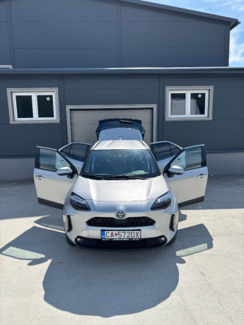 toyota-yaris-cross-big-0