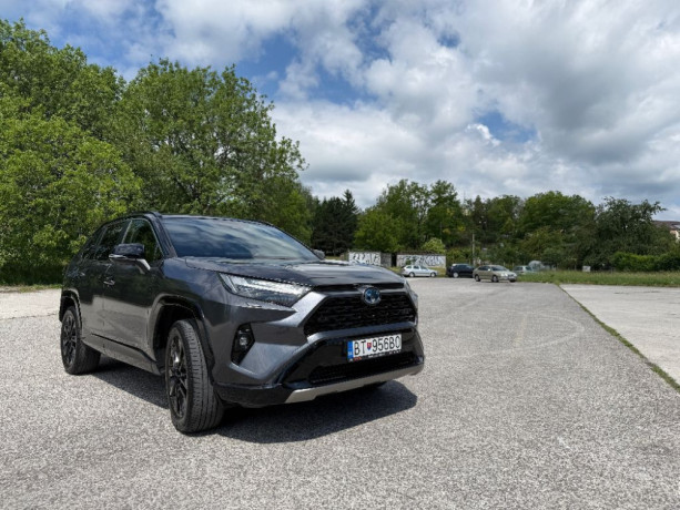 toyota-rav4-25-hybrid-222-k-ecvt-selection-awd-big-1