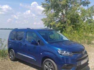 toyota-proace-city-verso-15d-8at-1-majitel-family-comfort