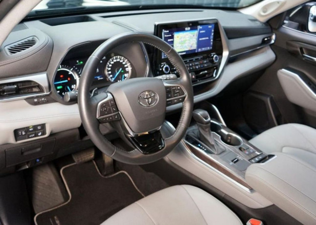 toyota-highlander-25-hybrid-dynamic-force-executive-awd-e-cvt-139kw190hp-a1-big-3