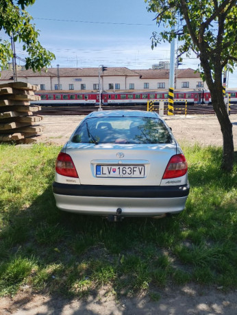 toyota-avensis-16-terra-81kw110hp-m5-big-0