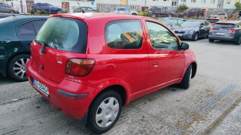 toyota-yaris-10-vvt-i-base-50kw68hp-m5-big-0