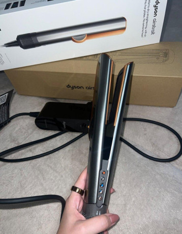 dyson-airstrait-big-4
