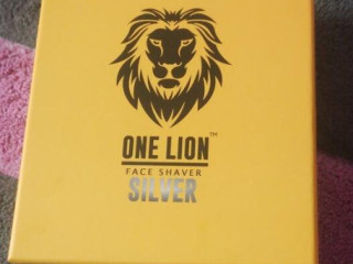holiaci-strojcek-one-lion-face-shaver
