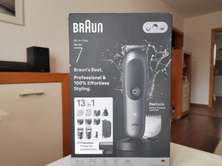 univerzalny-holiaci-strojcek-braun-series-7-aio7560