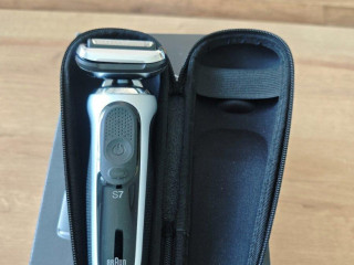 holiaci-strojcek-braun-s7