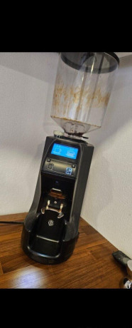 mlyncek-na-kavu-nuova-simonelli-md-big-0