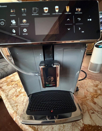 automaticky-kavovar-saeco-granaroma-sm658010-big-1