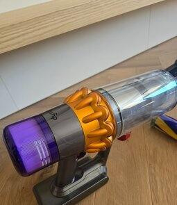 novy-vysavac-dyson-v15-detect-absolute-big-0