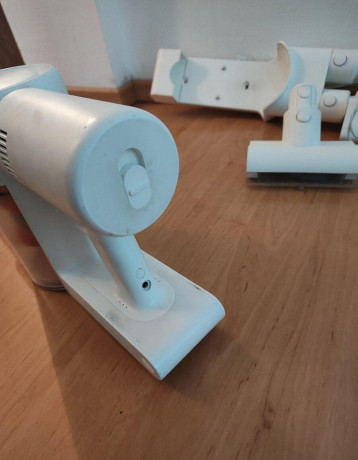 xiaomi-mi-1c-rucny-vysavac-big-2