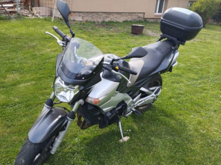 suzuki-gsr-600