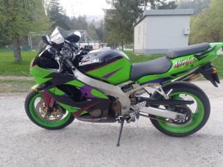 kwaki-zx9r-e2-2001-stk-72029