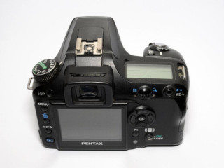 pentax-k100d-telo