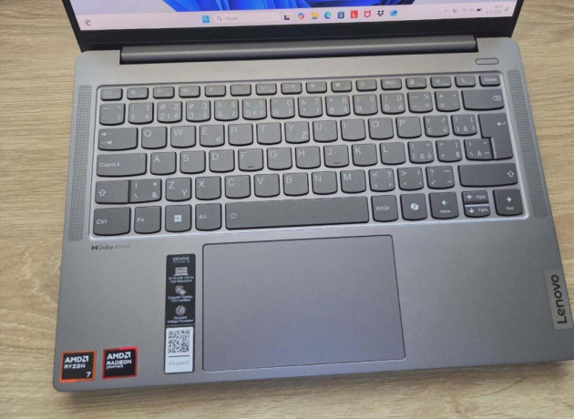 lenovo-ideapad-pro-5-14-oled-ryzen-7-8845hs32gb1tbzaruk-big-2