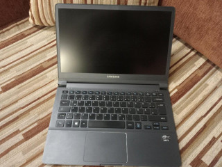 predam-nefunkcny-notebook-samsung-np300x3e