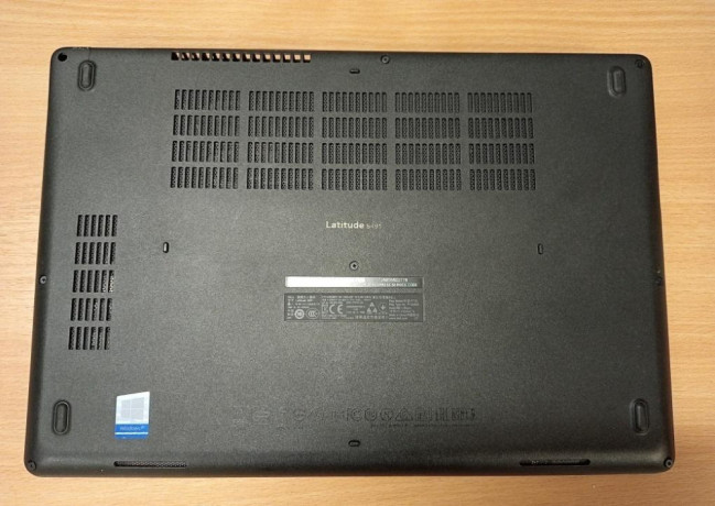 predam-nefunkcny-notebook-dell-latitude-5491-big-3