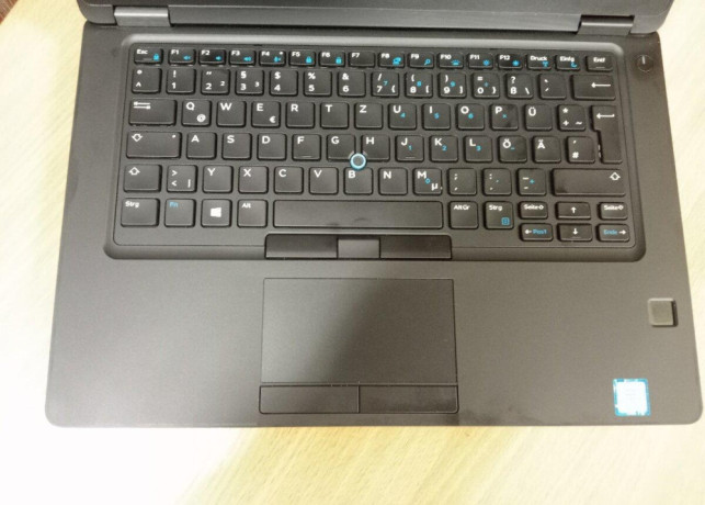 predam-nefunkcny-notebook-dell-latitude-5490-big-2