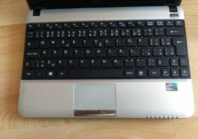 predam-polofunkcny-netbook-msi-u135-big-2