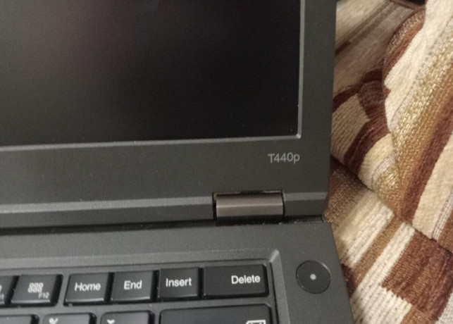 predam-nefunkcny-notebook-lenovo-thinkpad-t440p-big-3