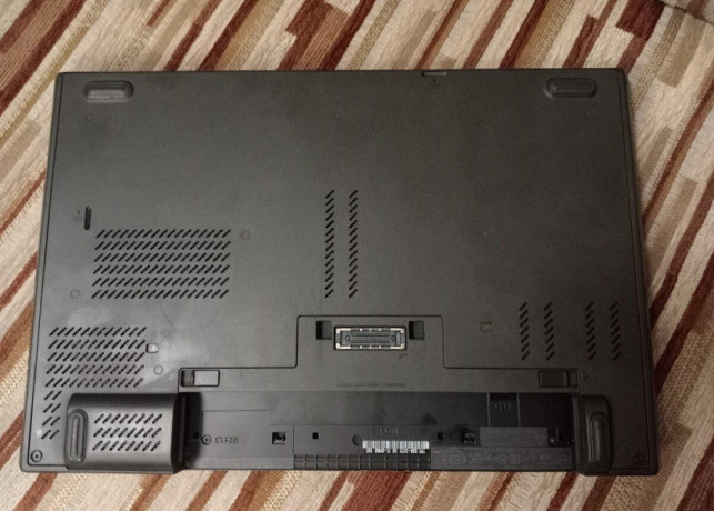 predam-nefunkcny-notebook-lenovo-thinkpad-t440p-big-4