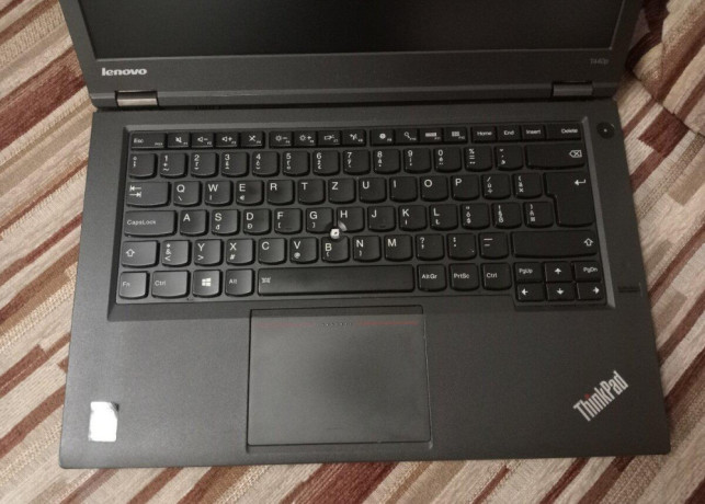 predam-nefunkcny-notebook-lenovo-thinkpad-t440p-big-2