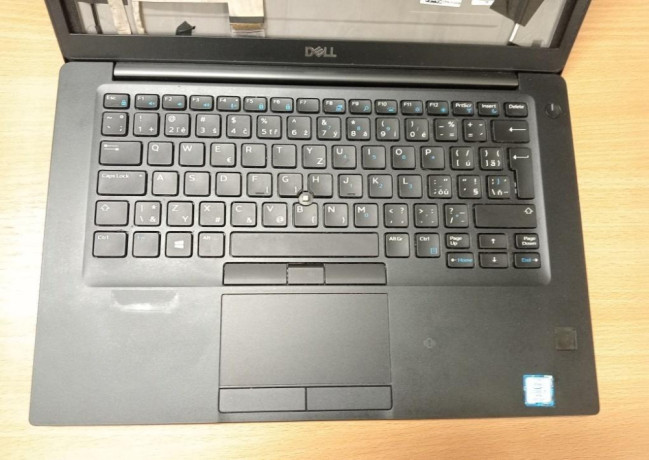 predam-problemovy-notebook-dell-latitude-7490-big-4