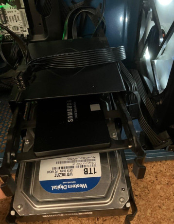 predam-herny-pocitac-s-grafickou-kartou-gtx-1060-gaming-big-4