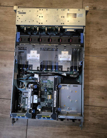 hpe-proliant-dl380-gen9-v4-28-core-240-ghz-big-4