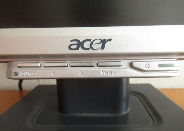 lcd-monitor-acer-al1916-19-palcovy-big-3